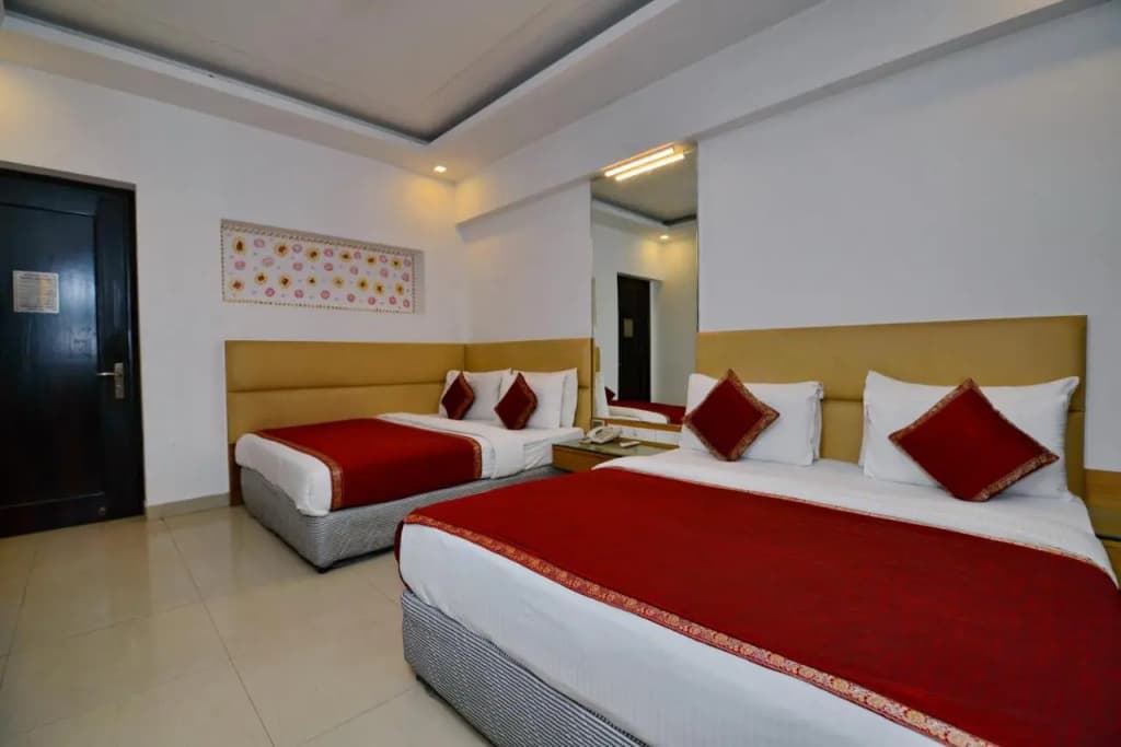 Hotel Krishna - photo 34