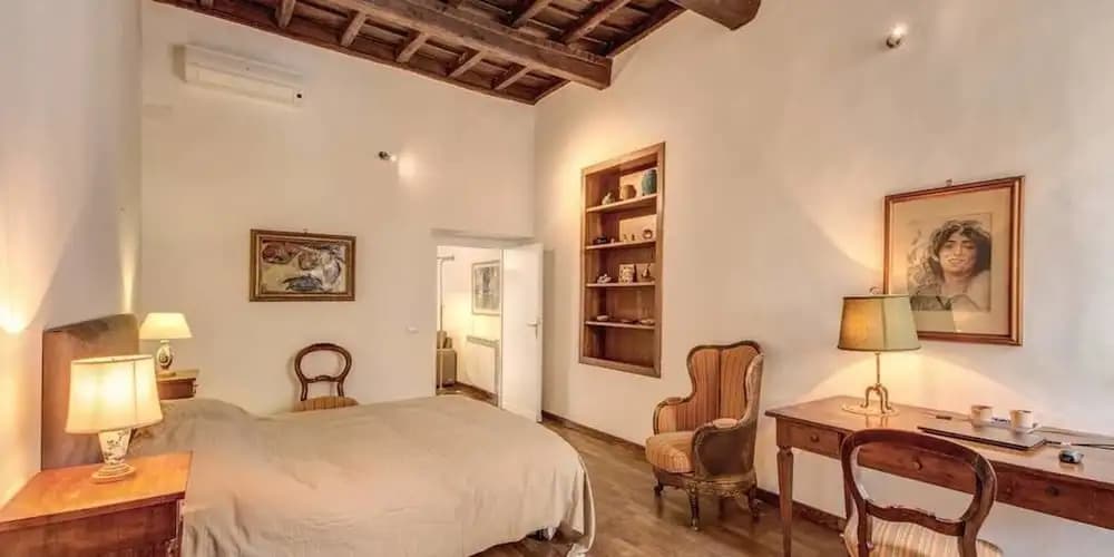 Passetto at Borgo Pio - photo 4