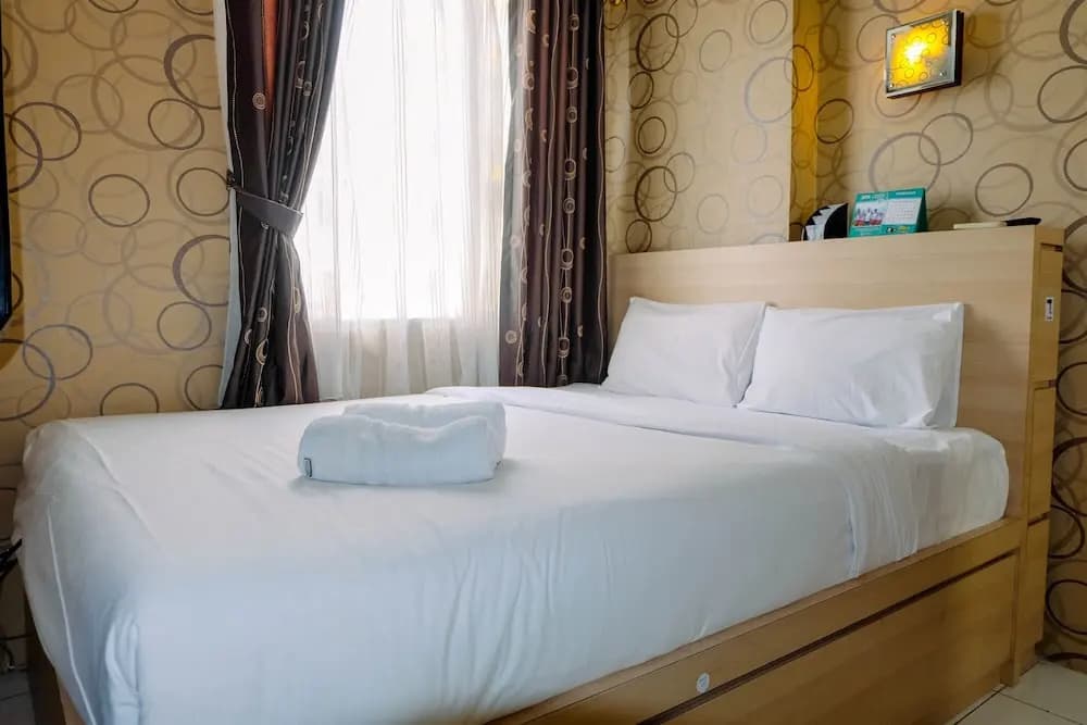 Comfy City View 1BR Apartment Menteng Square - photo 2