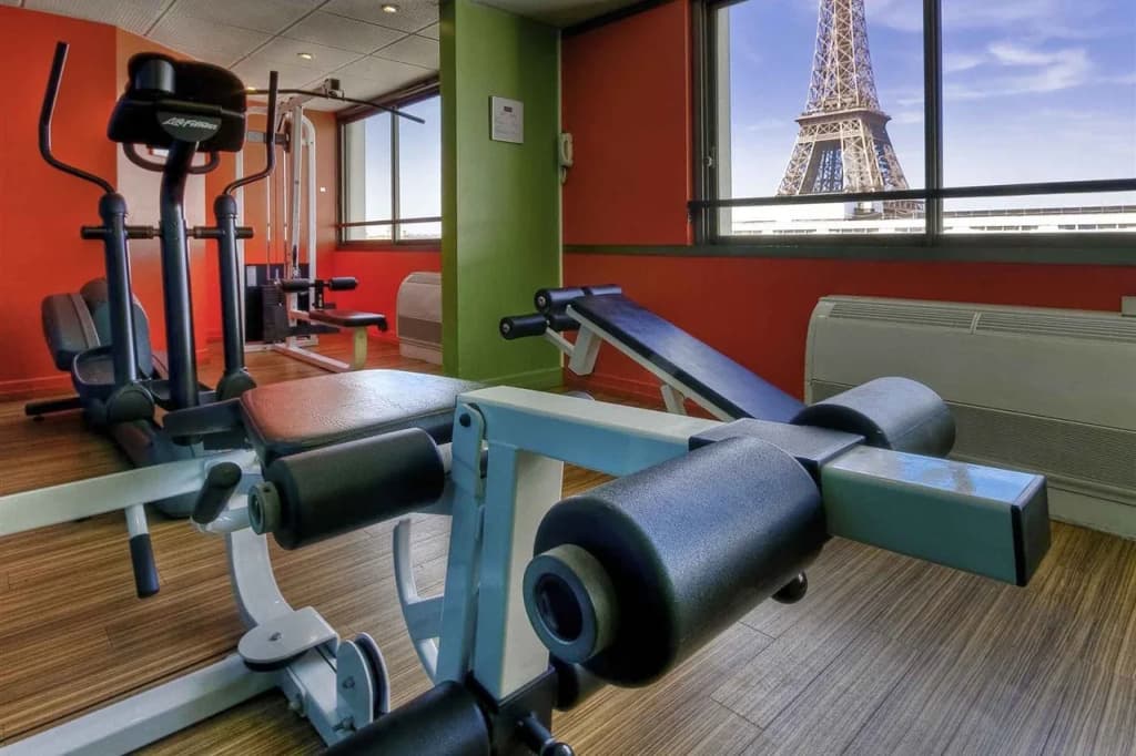 Mercure Paris Centre Tour Eiffel Hotel - photo 12