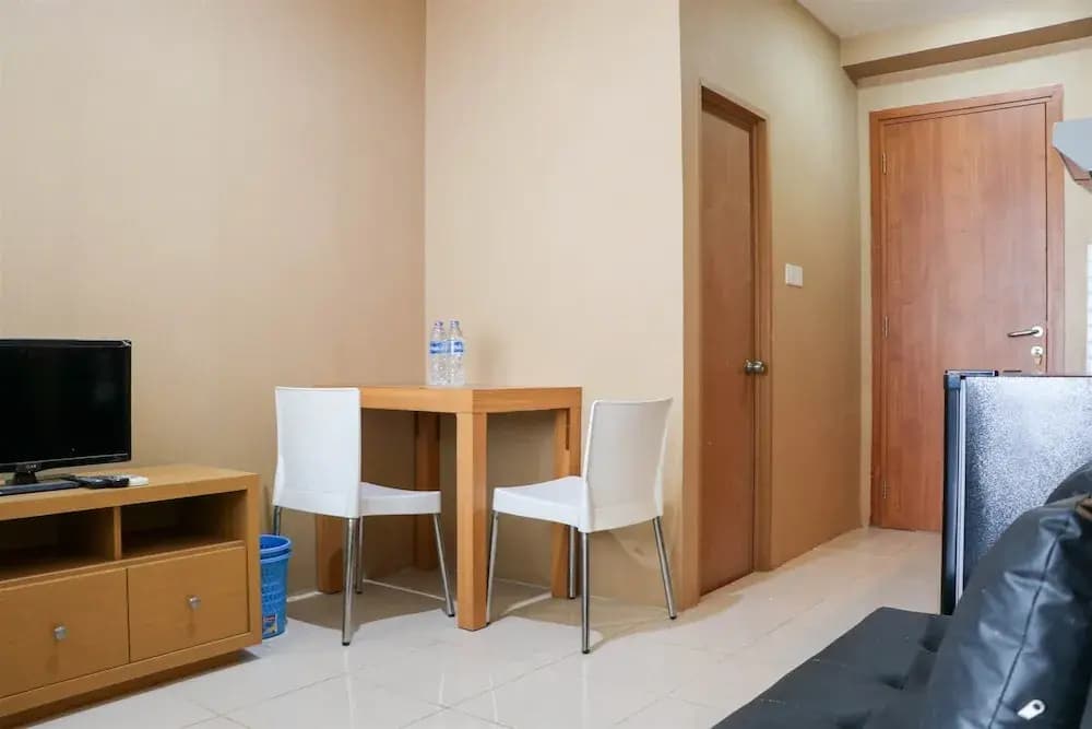Modern And Nice Studio At Titanium Square Apartment - photo 9