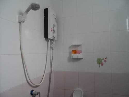 Areeya Guesthouse - photo 6