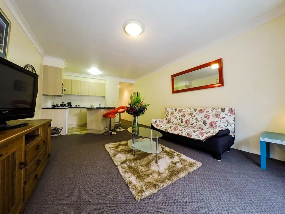 Pittwater Apartments - photo 3