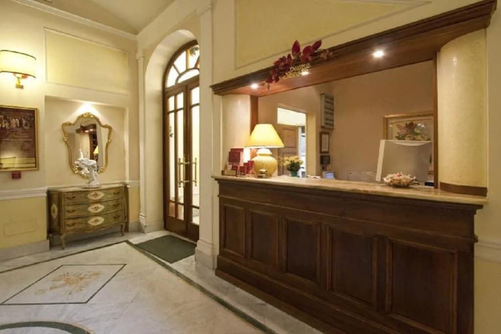 Hotel Astoria Garden - photo 2