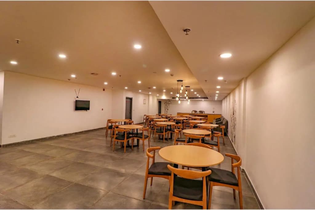 Fabhotel Hargobind Enclave - photo 14