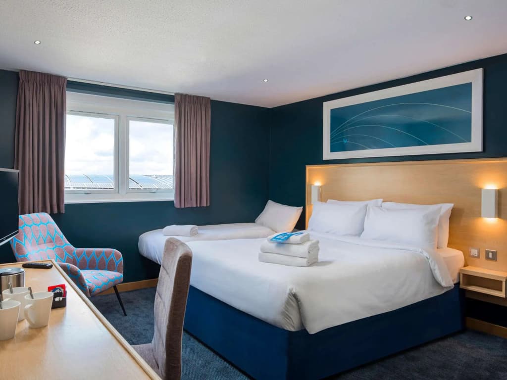 Travelodge Edinburgh Central - photo 2
