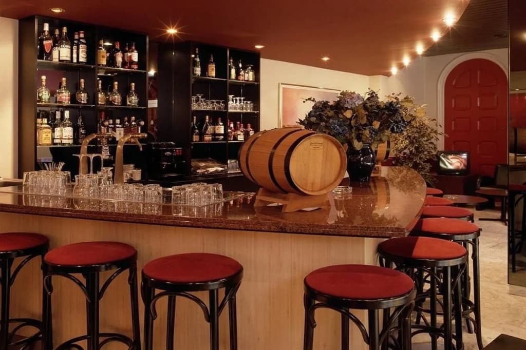 Best Western Dam Square Inn - photo 21