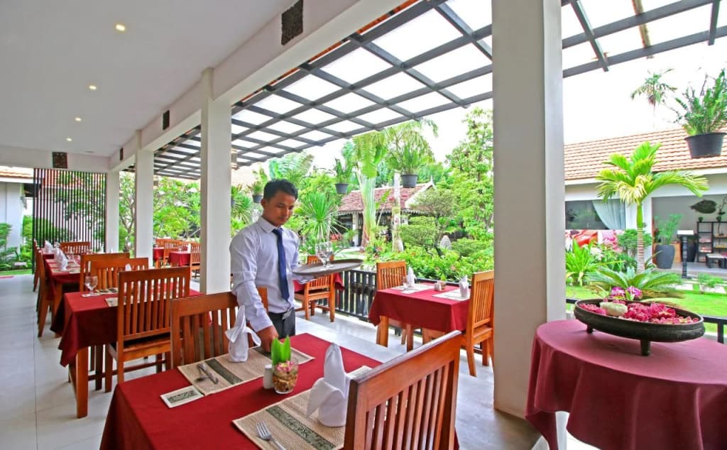 New Riverside Hotel - photo 21