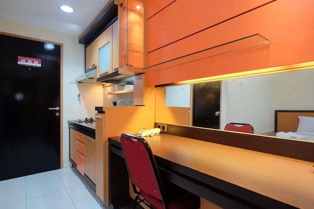 Homey and Nice Studio at Tamansari Sudirman Apartment - photo 5