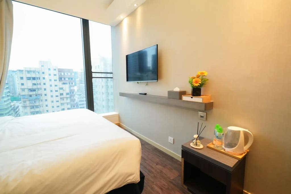 Epoch Hotel - photo 6