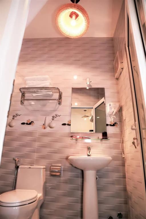 Red House Homestay - photo 10
