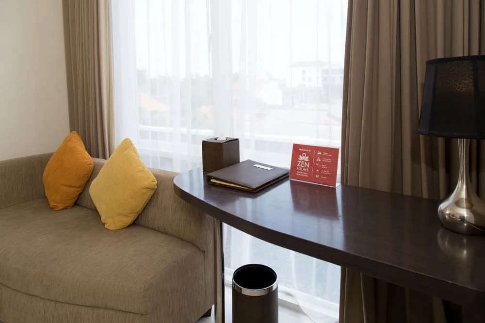 ZenRooms Kuta Jerman Beach - photo 5