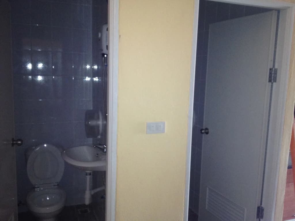Jomtien Hostel - photo 9