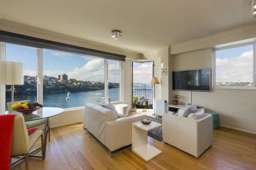 Million Dollar Harbour View - photo 6