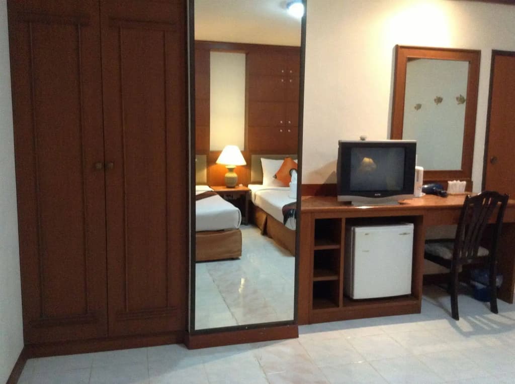 SEATEL Phuket Patong Beach - photo 4