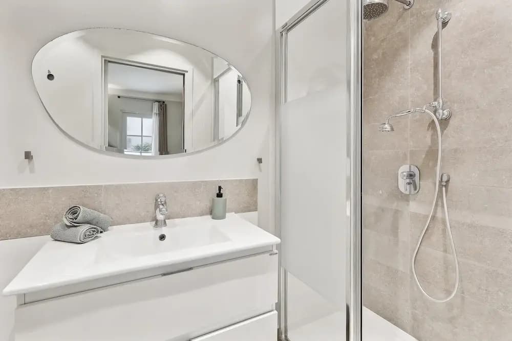 Chic 2BR 2BA near Place des Vosges - photo 8