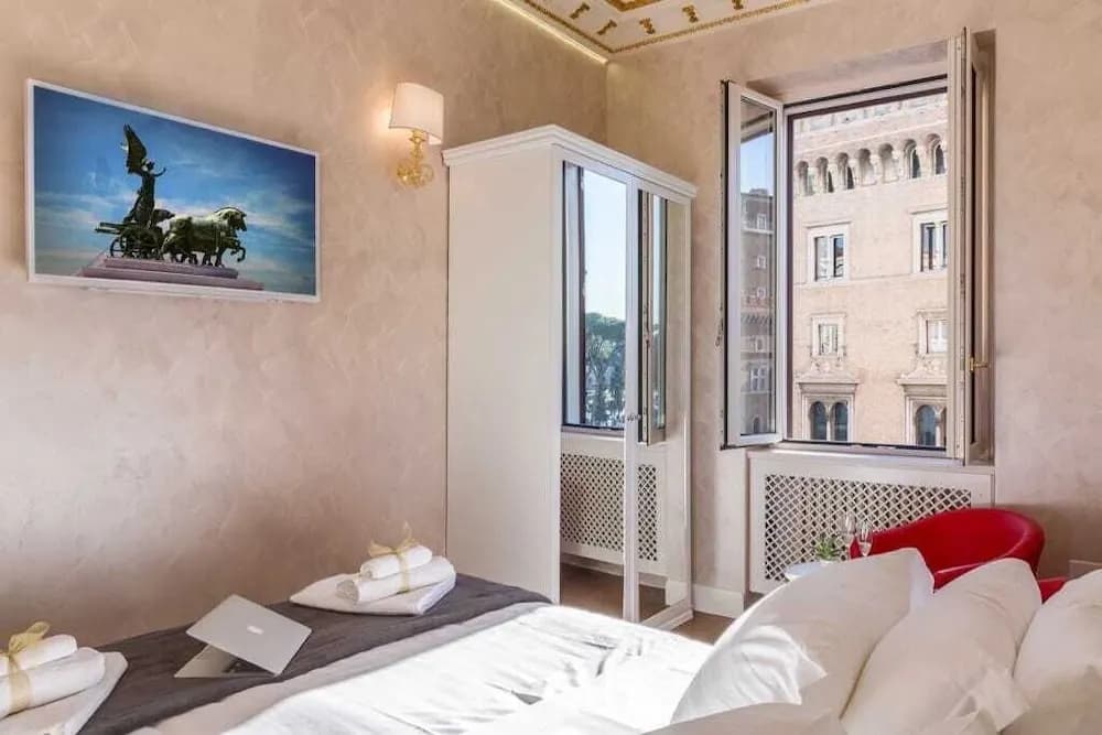 Piazza Venezia Luxury Suite - photo 3