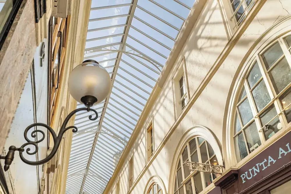 Central Historic Loft by Architect, Near Louvre - photo 1