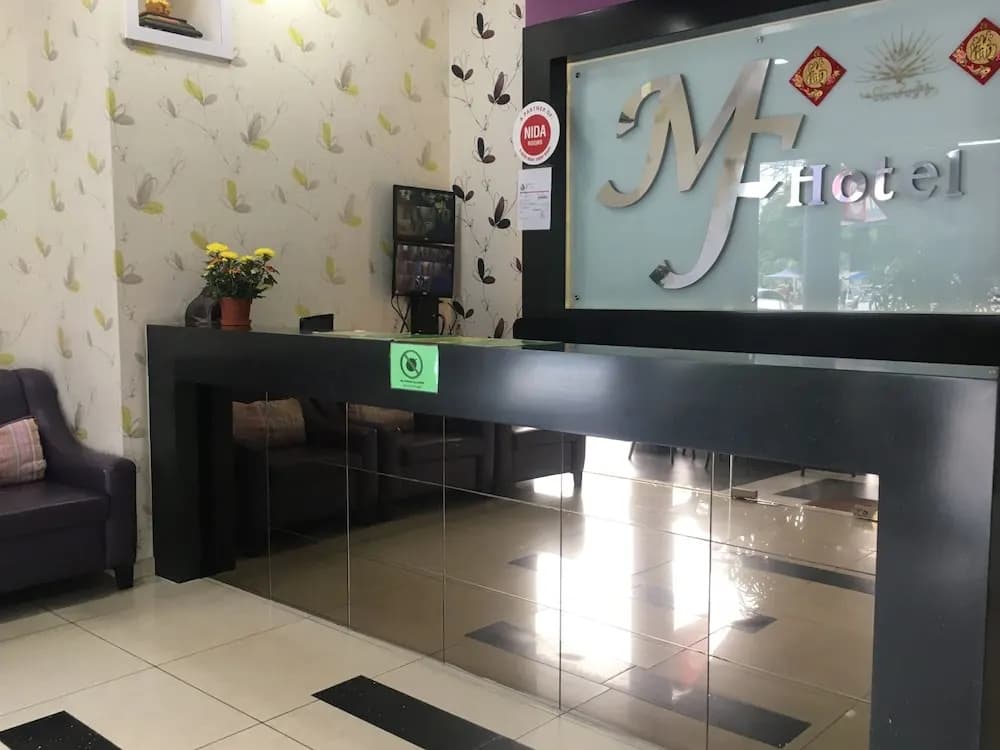 OYO 89856 MF Hotel - photo 12