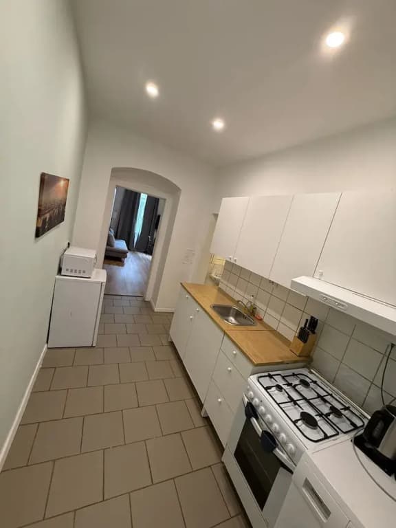 Comfy 2BR Apt Westbahnhof Area - photo 13