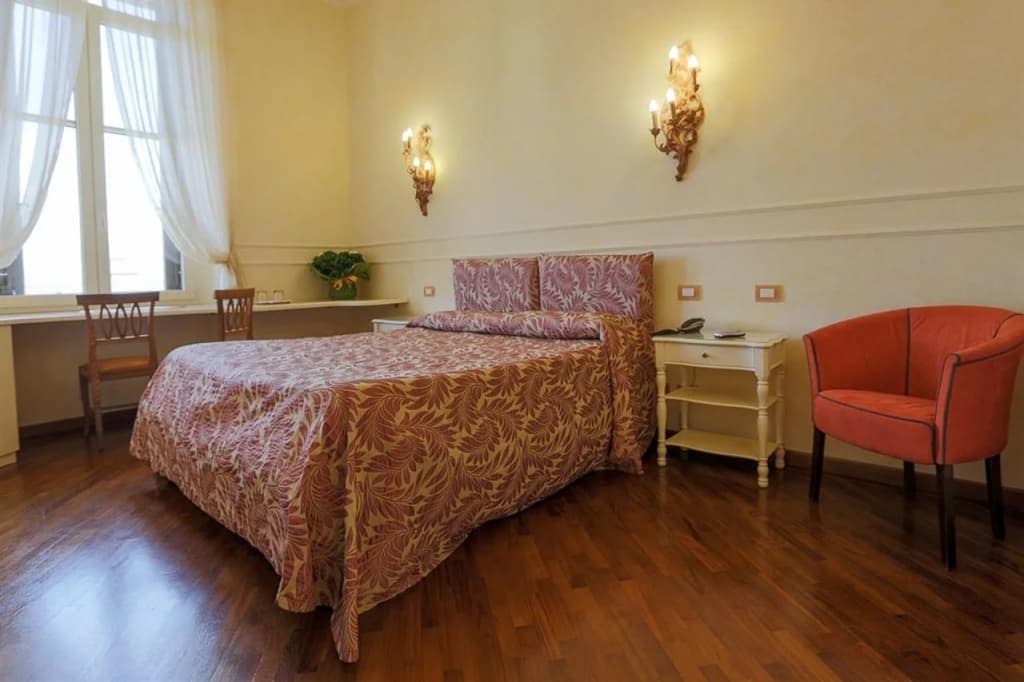 Hotel Aurora - photo 5