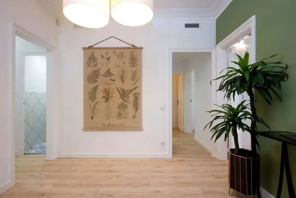 Luxurious Decor 4bdr Apt in Central, Eixample - photo 12