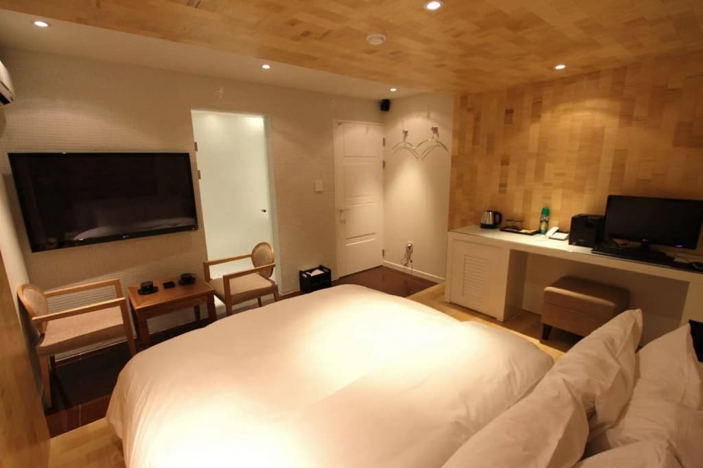 Hotel A7 - photo 2