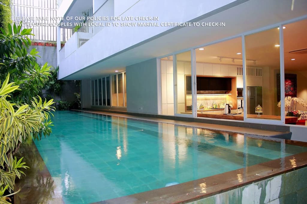 ZEN Rooms Patra Kuningan Syariah - photo 13