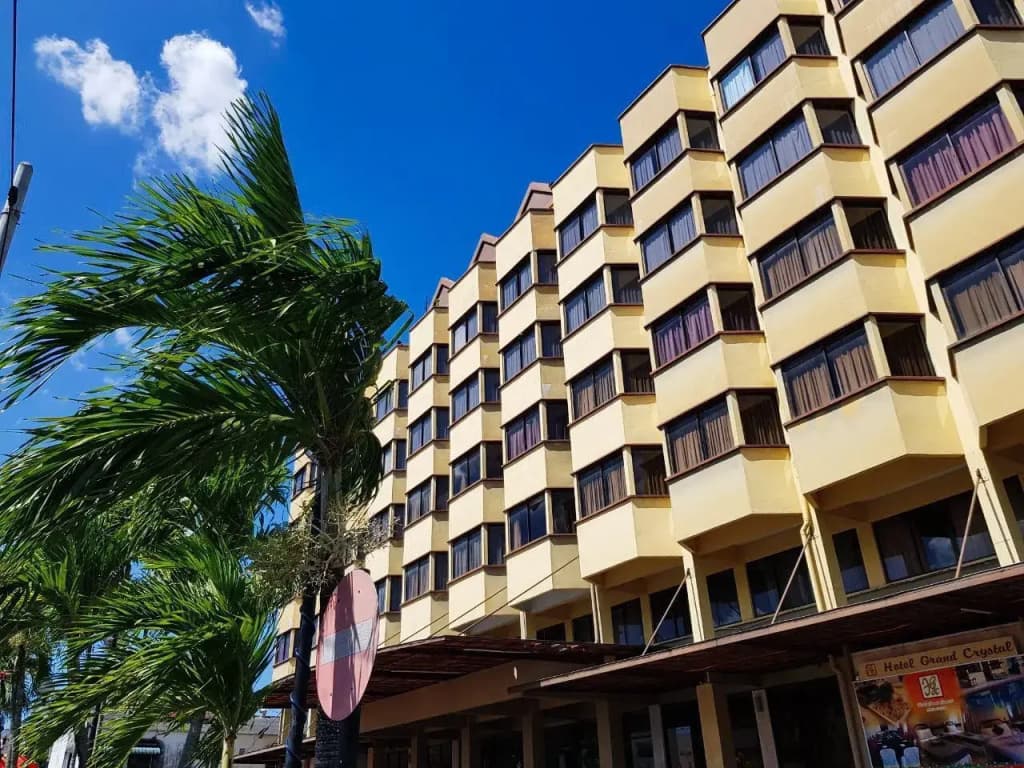 Hotel Grand Crystal - photo 1