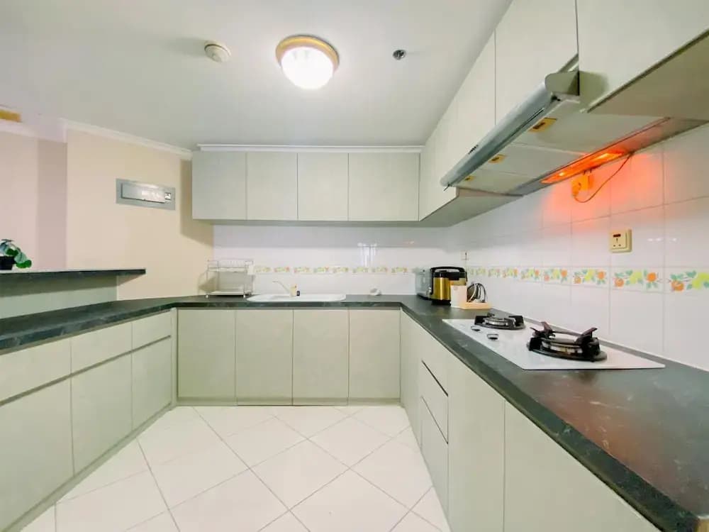 Best Place And Spacious 3Br At Sudirman Tower Condominium Apartment - photo 16
