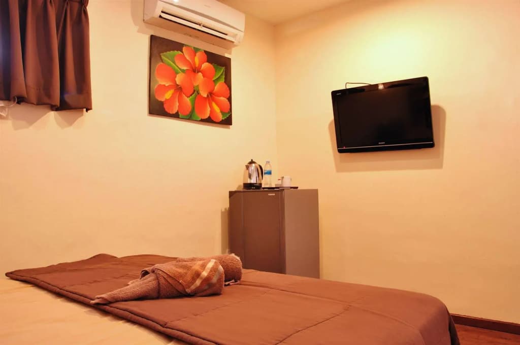 Bemo Corner Guest House - photo 5