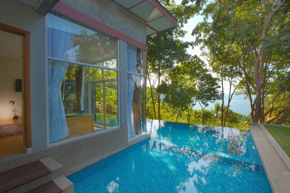 Ambong Pool Villas - Private Pool - photo 10