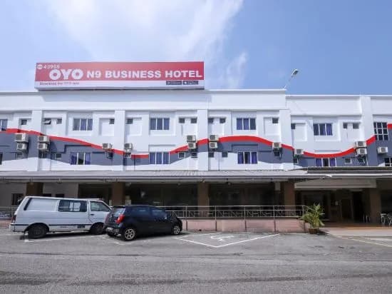 N9 Business Hotel - photo 1