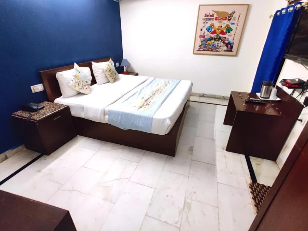Hotel Unistar - photo 37