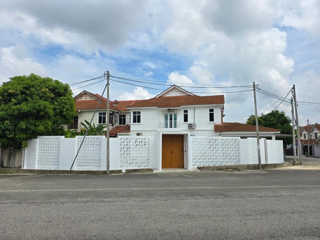 Homestay Kuantan Casa Yara, 2 Storey Corner House - photo 8