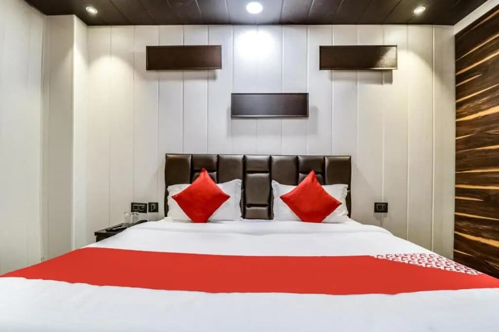 OYO 65601 JPS Galaxy Hotel - photo 6