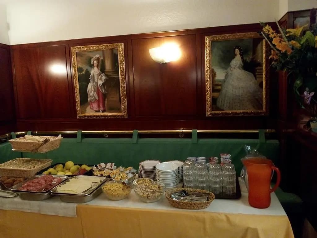 Hotel Diana - photo 12