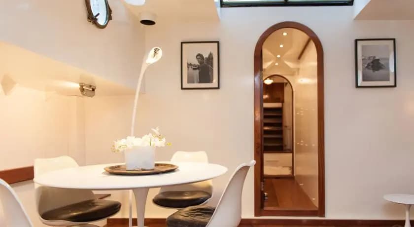 Golden Anchor Houseboat - photo 1