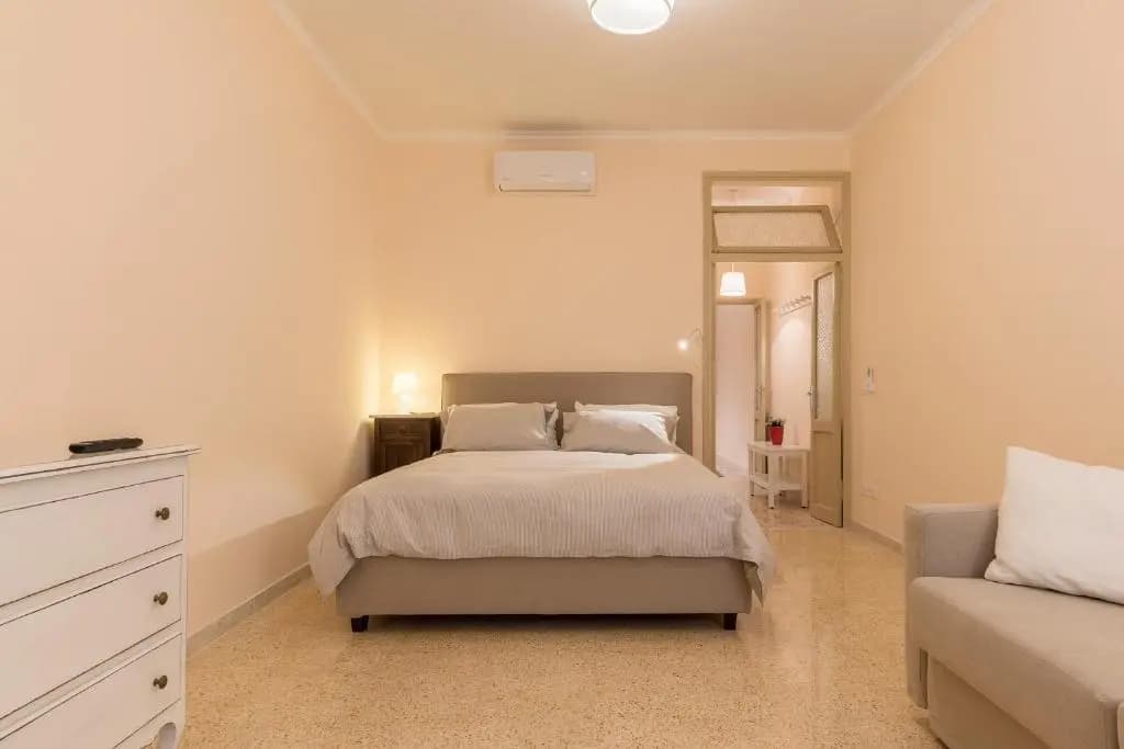 Campo De' Fiori Central Flat - photo 6