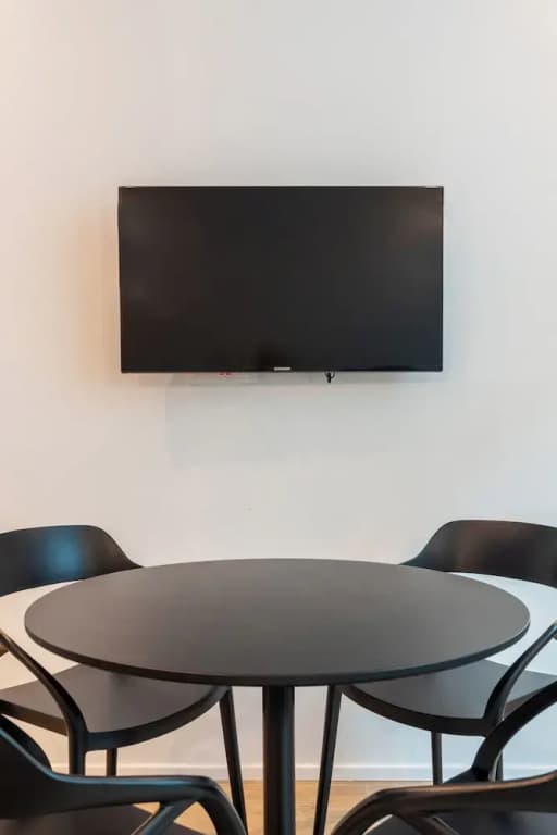 easyhomes - City Centre Suites - photo 12