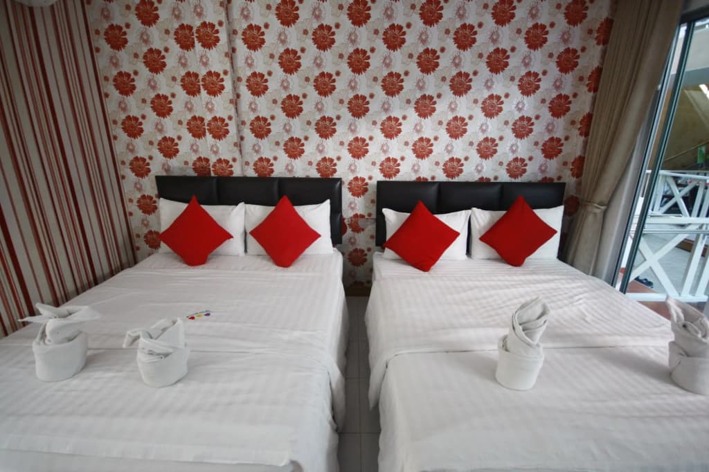 Tawaen Beach Resort - photo 3