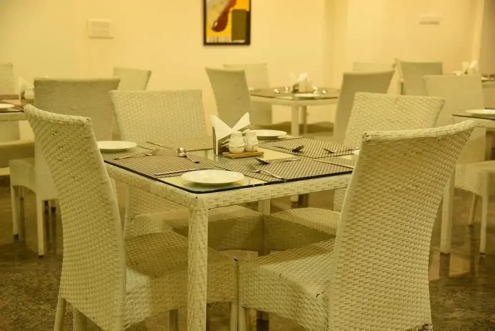 Hotel Hans Jasola - photo 18