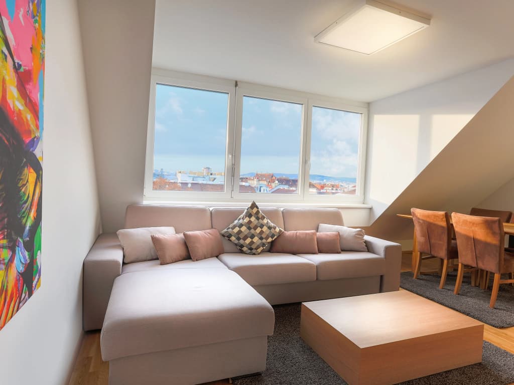 SKY9 Penthouse Apartment with city view - photo 2