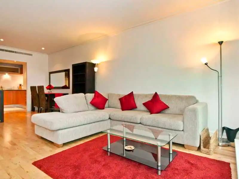 Discovery Dock Apartments East by Primestay London - photo 2