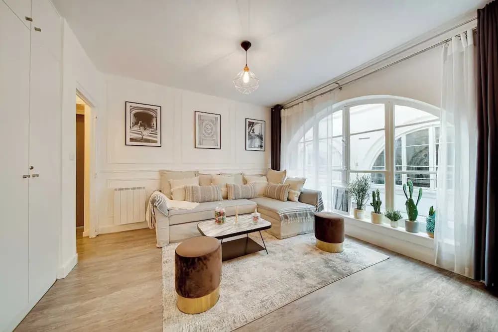 Amazing Historical Parisien Apartment Next TO Louvre Area ! - 1 - photo 6