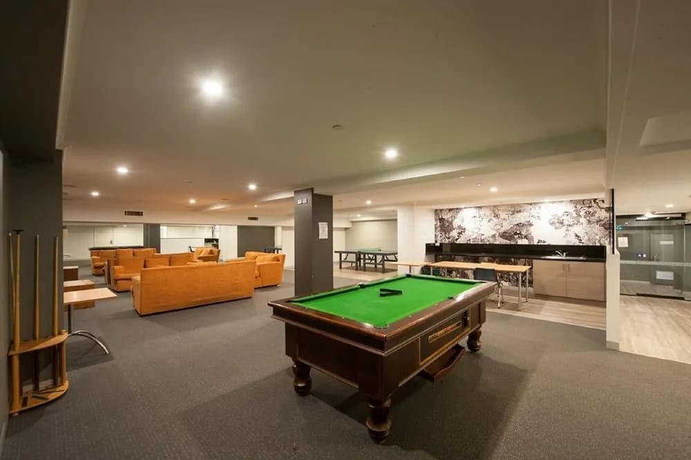 Accommodating Luxuries - CBD Apartment - photo 16