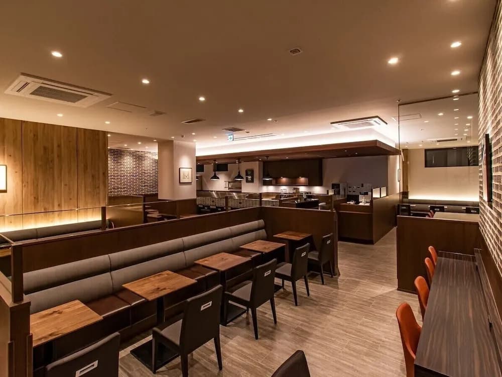 Courtyard Osaka Honmachi by Marriott Hotel - photo 13
