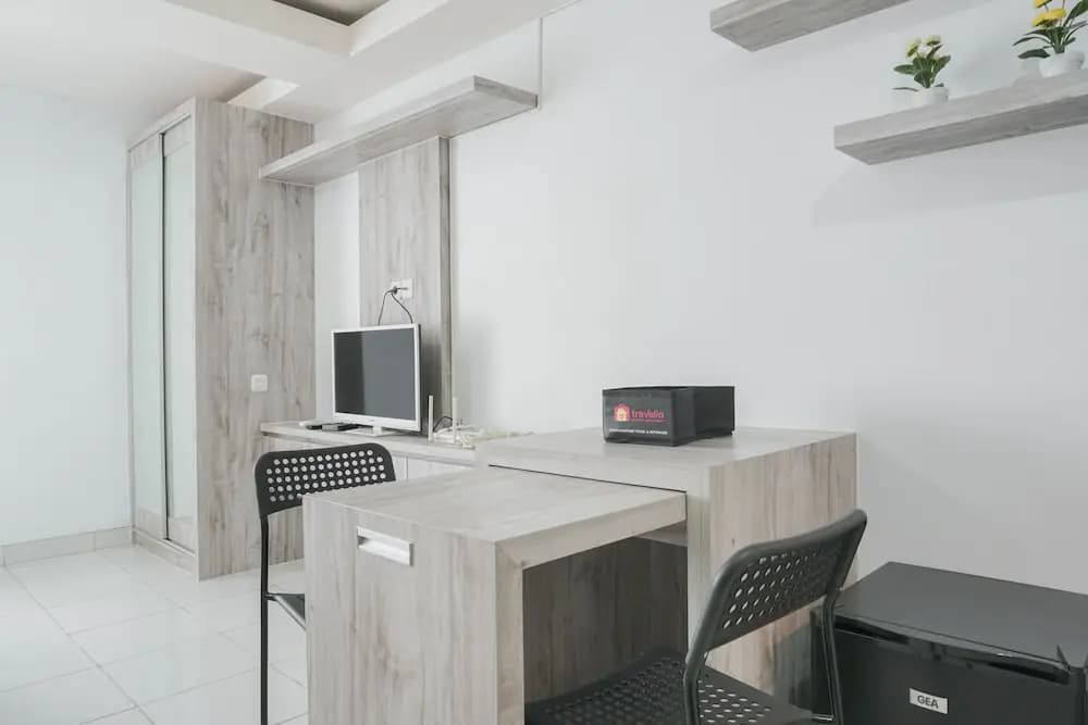 Nice And Comfy Studio At Amethyst Apartment - photo 26