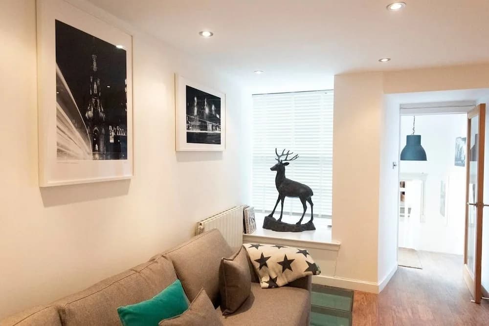 Photographer's Base - Georgian New Town Sleeps 7 - photo 5