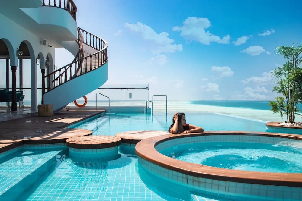 Stone Hotel Dhiffushi - photo 16